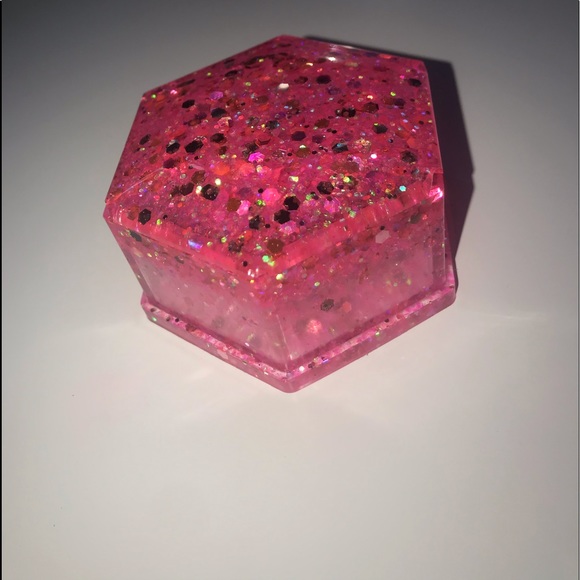 Accessories - pink resin jewelry organizer